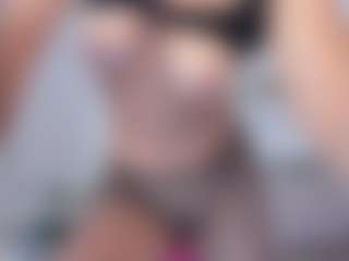 kiara-wren's Live Sex Cam Show