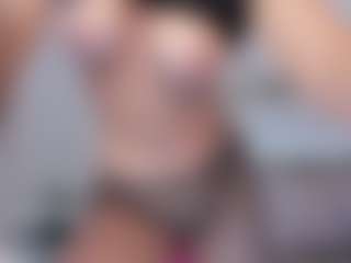 Live cam show with kiara-wren - Dildo Brown Hair on livesuperchat.net