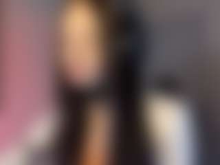 Live cam show with Olivia - Average on livesuperchat.net