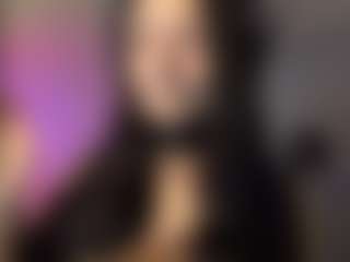 Live cam show with Olivia - Shaved Pussy on CamClone