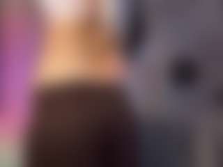 Live cam show with Olivia - Dress on Dare Cams
