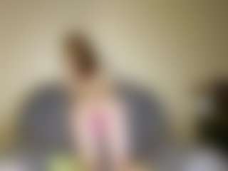 Live cam show with LucillaCerchia - Facial Piercings on livesuperchat.net