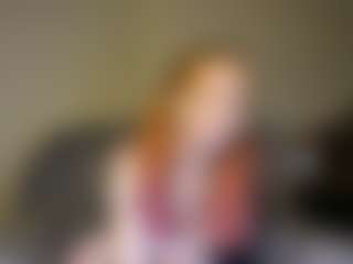 Live cam show with LucillaCerchia - Smoking on Camming Site
