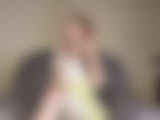 Live cam show with LucillaCerchia - Athletic Public on camwithhim.com