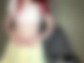 Live cam show with LucillaCerchia - Blonde Hair on Chatstar