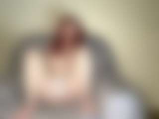 Live cam show with LucillaCerchia - Athletic Middle Aged on CamwithHer