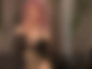 Live cam show with Lune - Sexwebcam on SquirtSoMuch