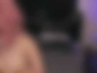 Lune's Live Sex Cam Show