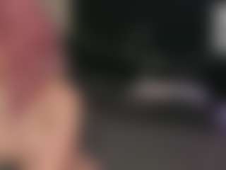Live cam show with Lune - American Petite on Sweet Sext