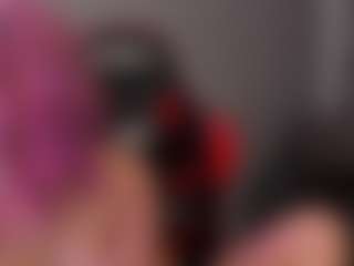 Live cam show with Lune - Sexy on TeamSkeetLive