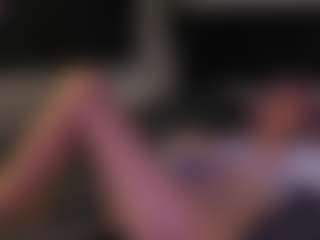 Live cam show with Lune - Thin on crypto-cams