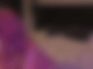 Live cam show with Lune - Green Eyes on Camsoda