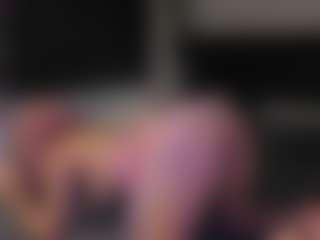 Live cam show with Lune - Blonde Hair Petite on SxyPornLive