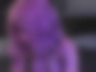 Live cam show with Lune - Striptease Teen (18+) on Camsoda