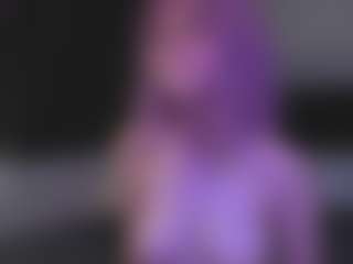 Live cam show with Lune - Blonde Hair Petite on CamwithHer