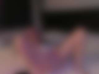 Live cam show with Lune - Green Eyes on Camsoda