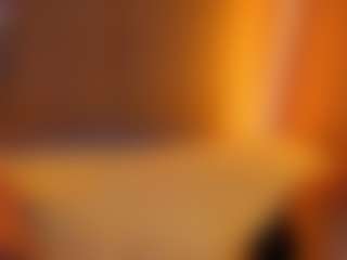 Live cam show with Lune - Moaning on Soda Cam