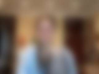 Live cam show with MadgeRounsaville - Spy Granny on googirlz