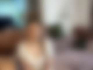Live cam show with MadgeRounsaville - Ass Clapping on Camsoda
