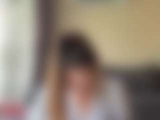 Live cam show with MargertTrudell - Strip Mature on Gym Cam Girls