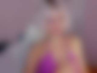 Live cam show with MonroSugar - New Shaved Pussy on Strip Flash - Live Sex Shows