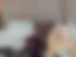 Live cam show with MonroSugar - New Toys on TeamSkeetLive
