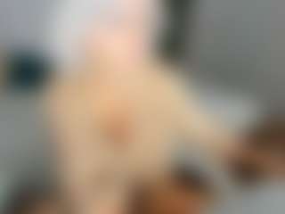Live cam show with MonroSugar - Skinny Teen (18+) on https://playwithruby.com
