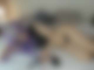 Live cam show with MonroSugar - Green Eyes on livesuperchat.net