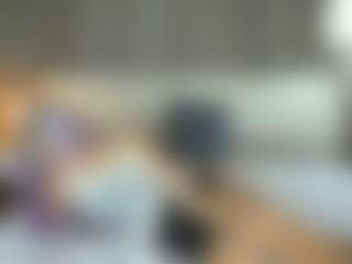 Live cam show with MonroSugar - Green Eyes on Camsoda
