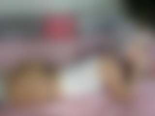 Live cam show with MonroSugar - Bikini on Porn Luv