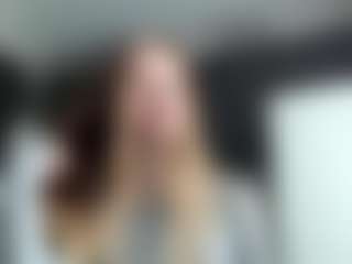 Live cam show with Grace - Trimmed Granny on SmokeAndPoke