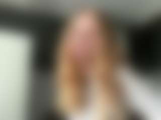 Grace MILF webcam performer live streaming