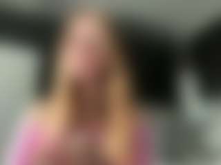 Live cam show with Grace - Striptease Granny on xfollow cams