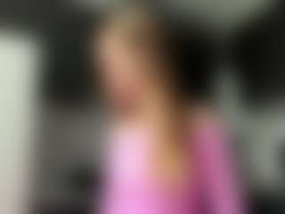 Live cam show with Grace - Spy MILF on Latina Girls
