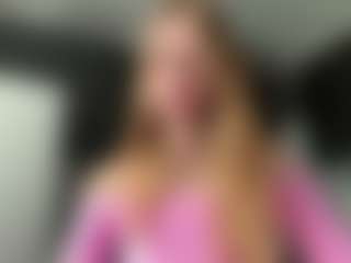Live cam show with Grace - Spy Granny on xDating