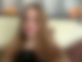 Live cam show with Grace - Striptease Granny on StripNow