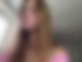 Live cam show with Grace - MILF Teen (18+) on StripNow