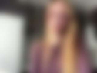 Live cam show with Grace - Granny Petite on madthumbs