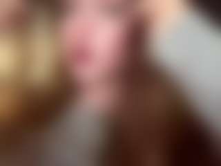 Grace MILF webcam performer live streaming