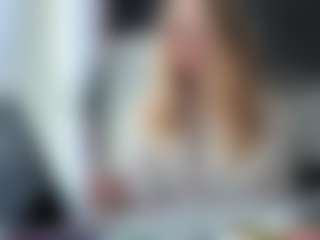 Grace MILF webcam performer live streaming