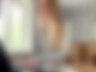 Grace MILF webcam performer live streaming