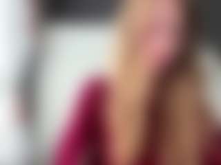 Live cam show with Grace - Gagging on Dare Cams