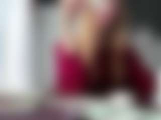 Live cam show with Grace - Control on friskycurves.com