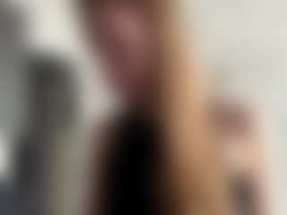 Live cam show with Grace - Granny Blonde Hair on xxxlivecams.org