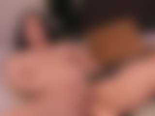Live cam show with SaraToro - Public on crypto-cams