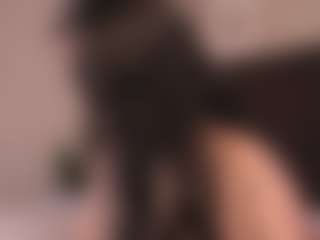 Live cam show with SaraToro - Twerk on Camiplay Live