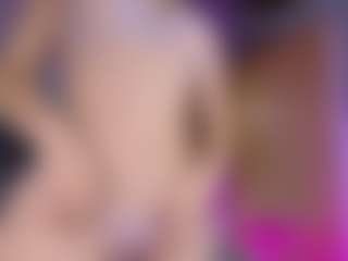 Live cam show with AllieCollins - Big Ass on friskycurves.com