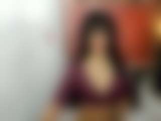 Live cam show with Ashleey-Sweet - Double Penetration on livesuperchat.net