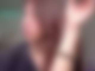 Live cam show with BlairDammrich - Oil on Adult Interactions