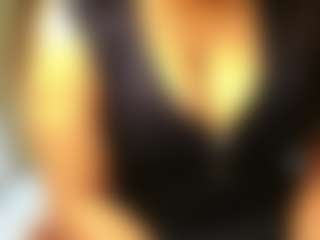Live cam show with chocoQueenx - New Big Tits on Lustler